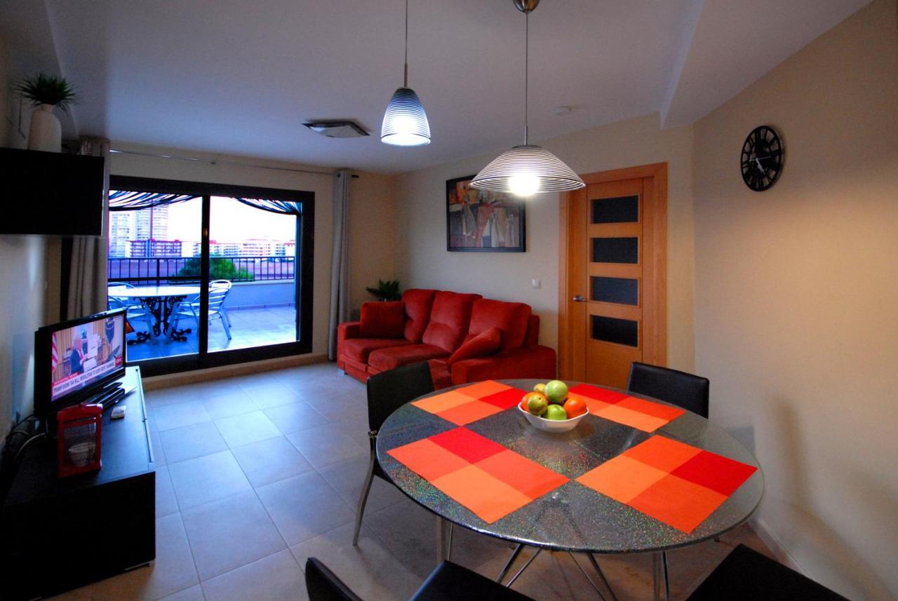 Bonito Atico Con Aire Acondicionado,Piscina Comunitaria, Parking Y Wifi Apartment Peniscola Room photo