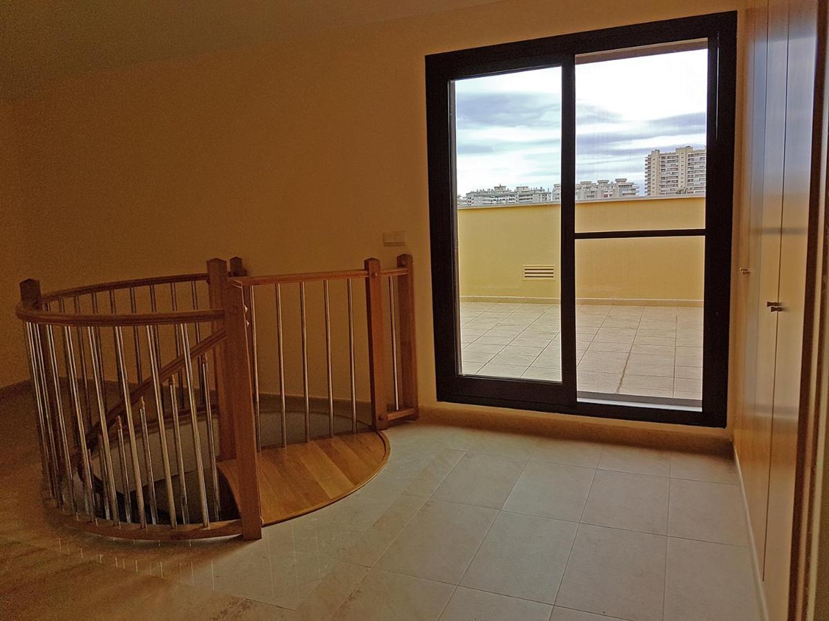 Bonito Atico Con Aire Acondicionado,Piscina Comunitaria, Parking Y Wifi Apartment Peniscola Room photo